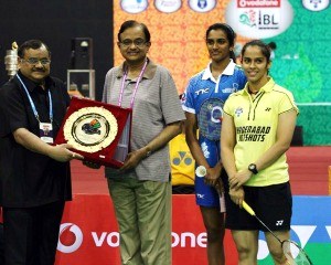 Olympic Bronze medal Saina(R) beat World Championships Bronze Sindhu