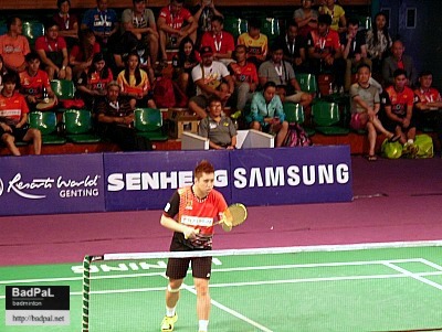 tago-with-supporters